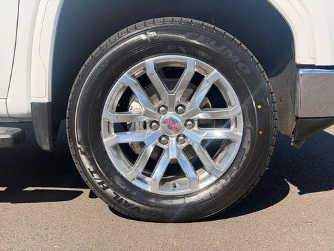 Used 2021 GMC Sierra 1500 SLT w/ SLT Premium Package image 9