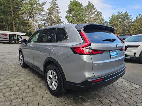 Certified 2025 Honda CR-V LX image 5