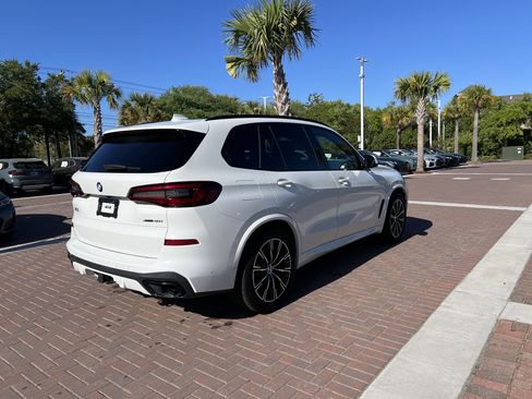 Used 2021 BMW X5 xDrive40i w/ M Sport Package image 10