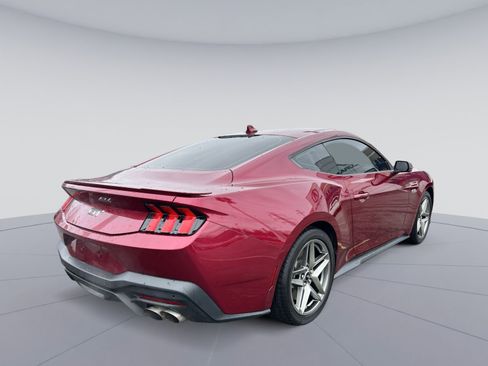 Used 2025 Ford Mustang GT Premium image 5