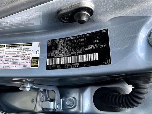 Used 2023 Toyota Corolla Cross AWD Hybrid image 34