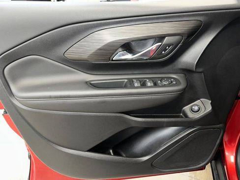 Certified 2023 GMC Terrain SLE w/ Driver Convenience Package image 7