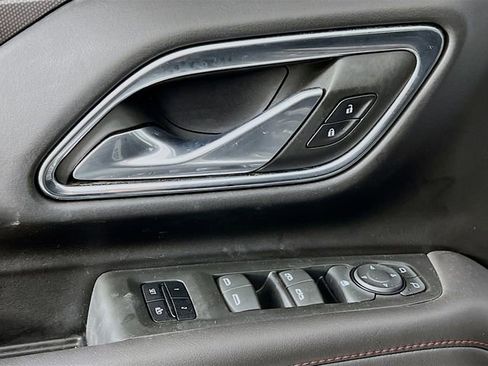 Used 2023 Chevrolet Tahoe RST image 9