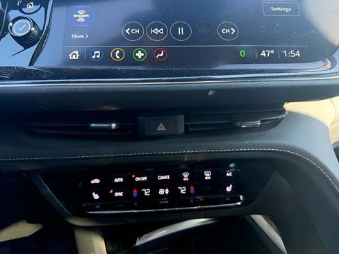 Certified 2023 Buick Envision Essence image 19