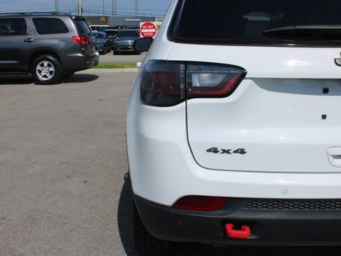 Used 2025 Jeep Compass Trailhawk w/ Trailhawk Elite Group AWD/4WD image 44