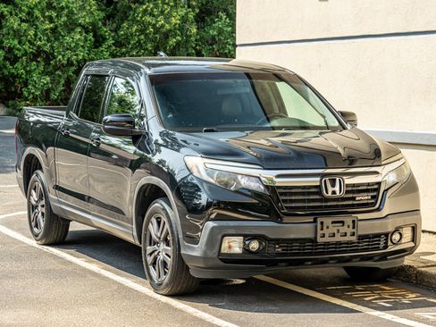 Used 2019 Honda Ridgeline Sport image 13