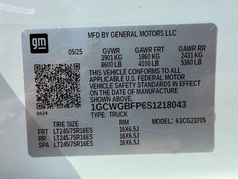 Used 2025 Chevrolet Express 2500 Extended w/ Driver Convenience Package RWD image 39