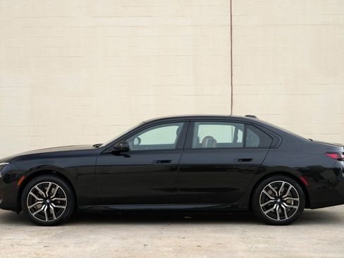 Used 2023 BMW 740i RWD image 63