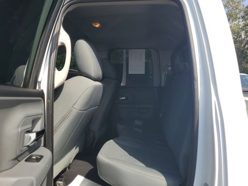 Used 2016 RAM 1500 Classic SLT image 10