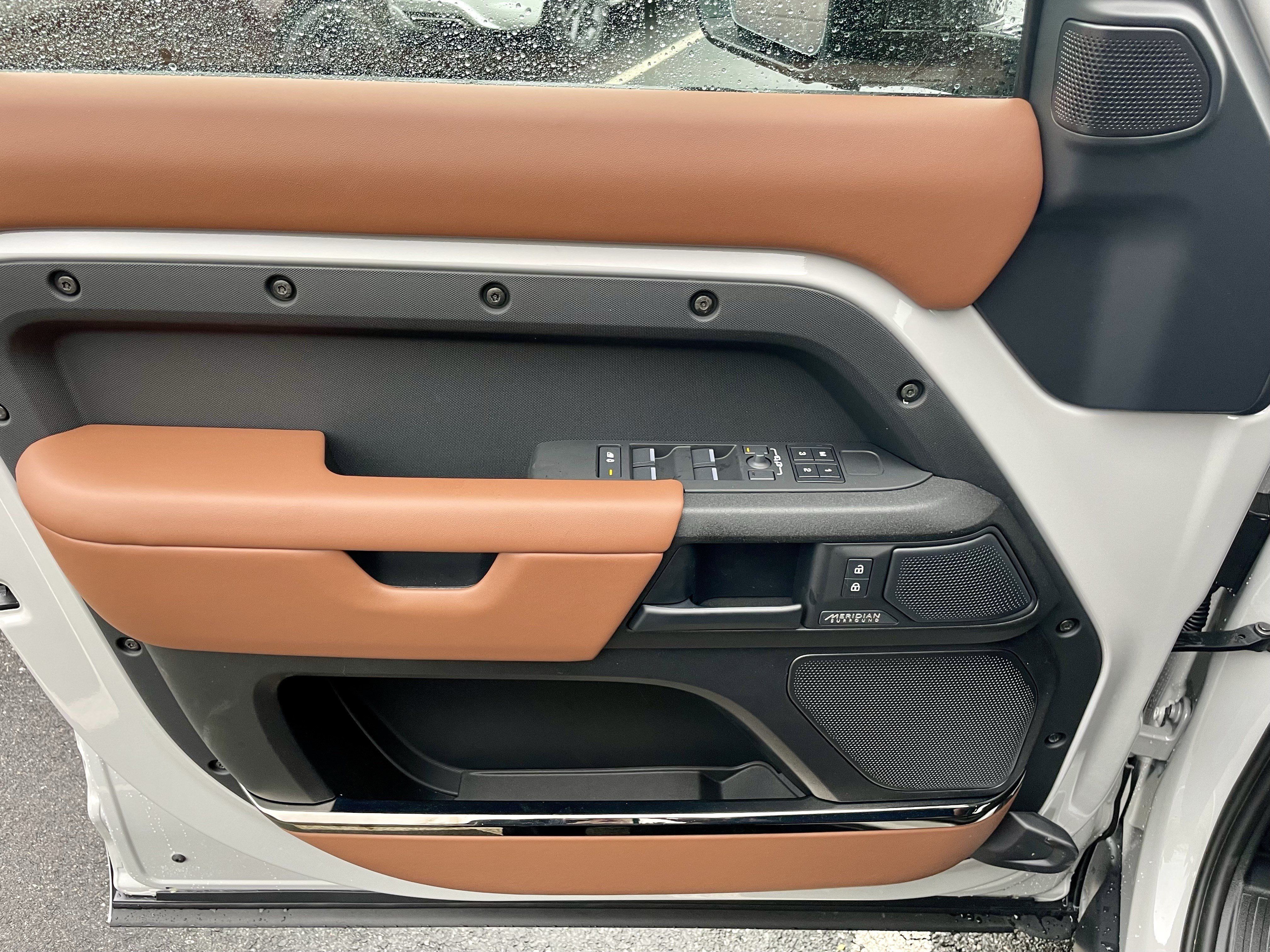 New 2026 Land Rover Defender 110 OCTA AWD/4WD image 12
