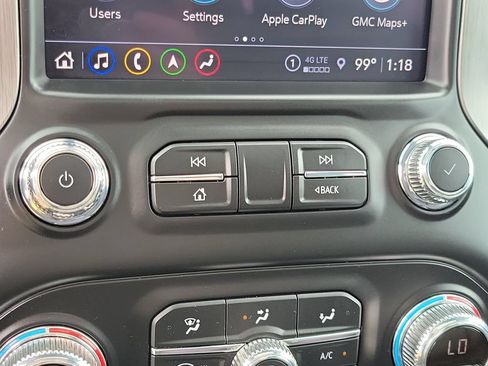Used 2022 GMC Sierra 1500 Denali w/ Technology Package AWD/4WD image 28