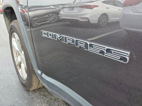 Used 2018 Jeep Compass Latitude w/ Popular Equipment Group image 10