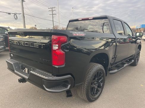 Used 2025 Chevrolet Silverado 1500 Custom Trail Boss w/ Turbomax Blackout Package image 5