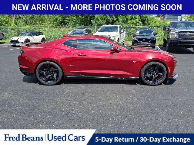 Used 2022 Chevrolet Camaro SS RWD image 17