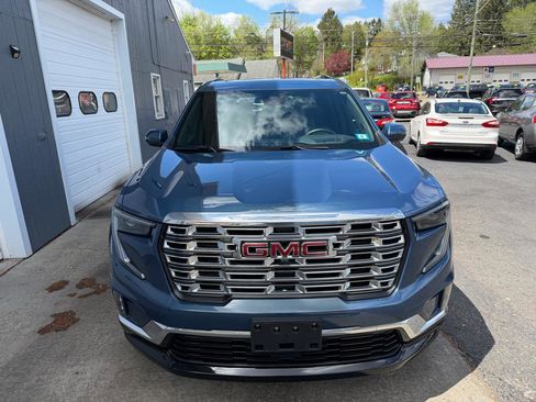Used 2025 GMC Acadia Denali AWD/4WD image 2
