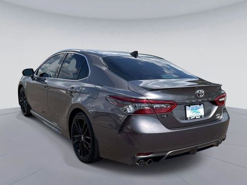 Used 2022 Toyota Camry XSE w/ Navigation Package FWD image 6