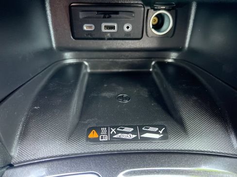 Certified 2022 Chevrolet Equinox Premier AWD/4WD image 23