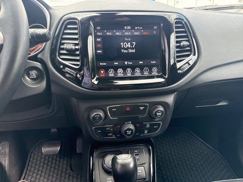 Used 2019 Jeep Compass Limited AWD/4WD image 20