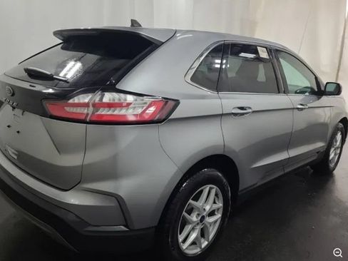 Used 2021 Ford Edge SEL FWD image 4