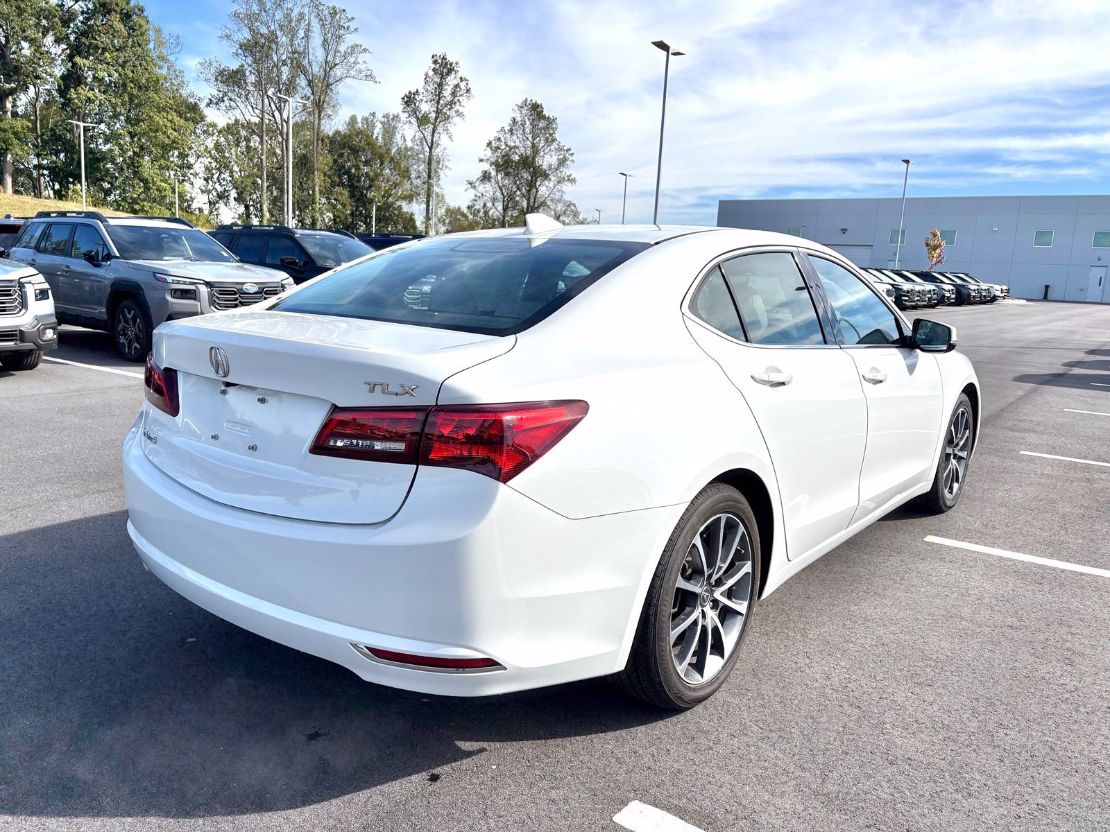 Used 2016 Acura TLX w/ Technology Package FWD image 7