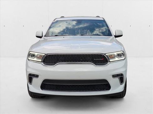 Used 2022 Dodge Durango SXT image 2