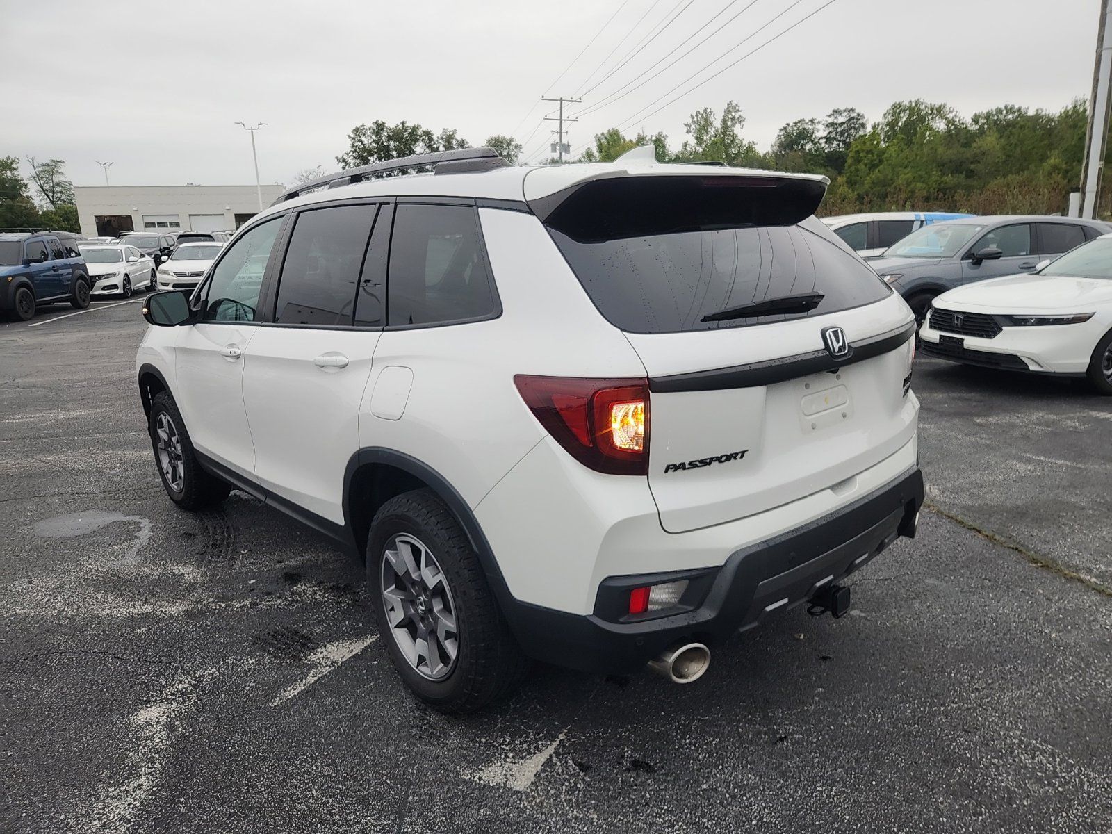 Used 2023 Honda Passport TrailSport image 4