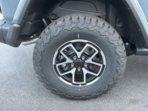 New 2026 Jeep Wrangler Unlimited Rubicon image 17