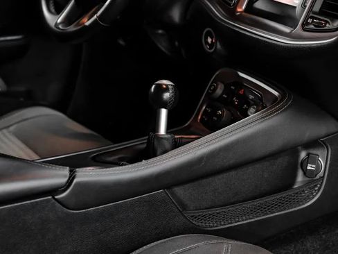 Used 2017 Dodge Challenger R/T RWD image 28