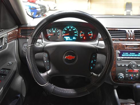 Used 2012 Chevrolet Impala LT image 19