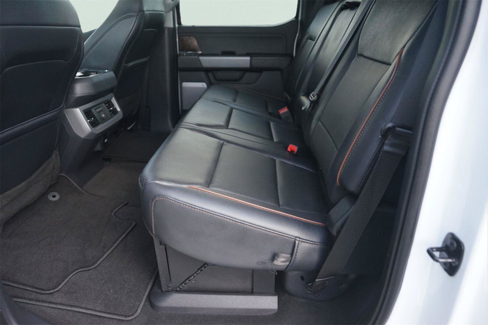 Certified 2026 Ford F250 Lariat w/ Lariat Ultimate Package AWD/4WD image 12