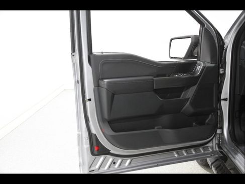 Used 2022 Ford F150 XLT w/ Equipment Group 302A High image 5