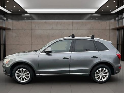 Used 2017 Audi Q5 2.0T Premium w/ Audi MMI Navigation Plus image 3