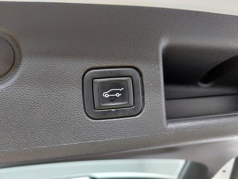 Certified 2022 Chevrolet Equinox LT image 40
