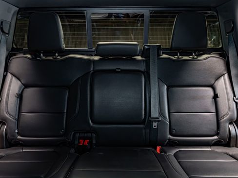 Used 2023 GMC Sierra 3500 SLT w/ SLT Premium Package image 25