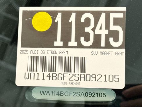 New 2025 Audi Q6 e-tron Premium image 29