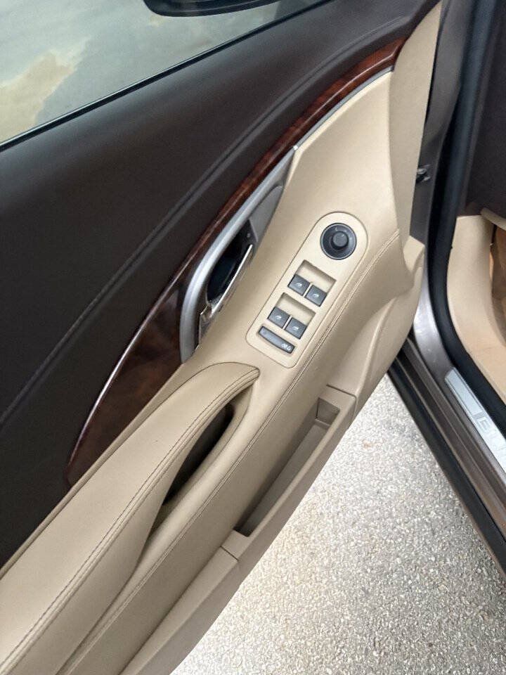 Used 2011 Buick LaCrosse CXL AWD/4WD image 20