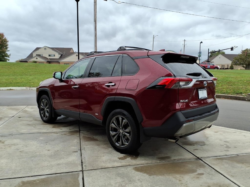 Used 2023 Toyota RAV4 Limited AWD/4WD image 5
