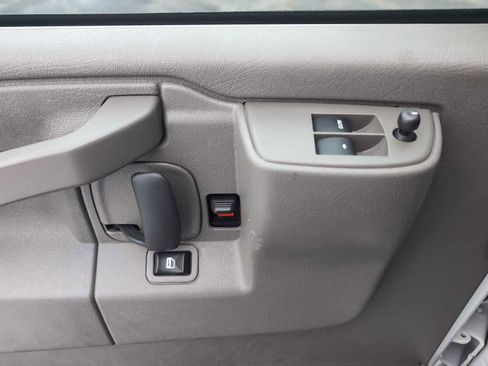 Used 2024 Chevrolet Express 2500 w/ Driver Convenience Package image 19