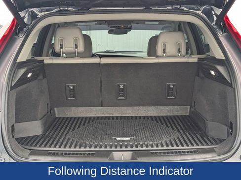 Used 2021 Cadillac XT4 Premium Luxury w/ Cold Weather Package image 14