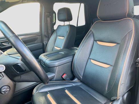 Used 2022 GMC Yukon AT4 w/ Technology Package AWD/4WD image 22