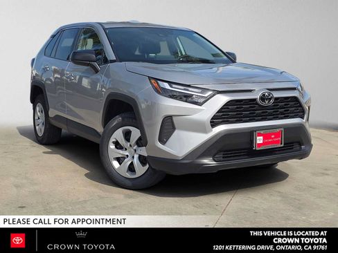 Certified 2025 Toyota RAV4 LE FWD image 1