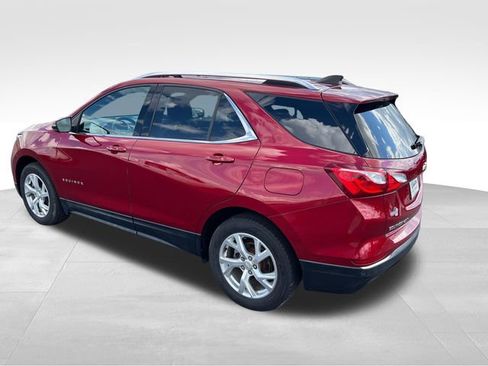 Used 2018 Chevrolet Equinox LT w/ Sun & Infotainment Package AWD/4WD image 3