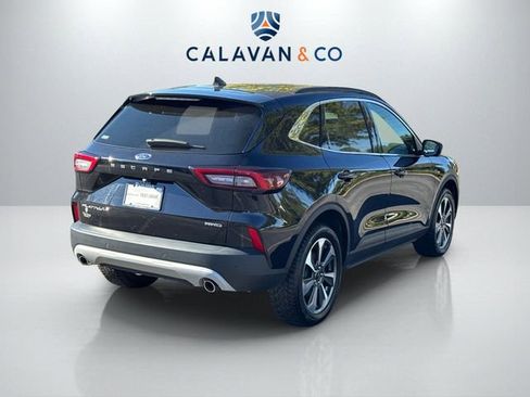 Used 2023 Ford Escape Platinum AWD/4WD image 7