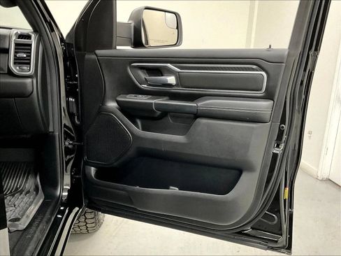 Used 2025 RAM 1500 Big Horn AWD/4WD image 17
