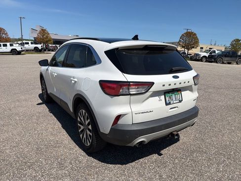 Used 2020 Ford Escape Titanium AWD/4WD image 3