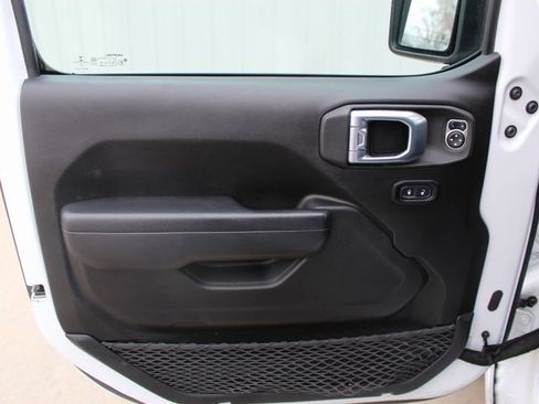 Used 2021 Jeep Wrangler Sport S image 7