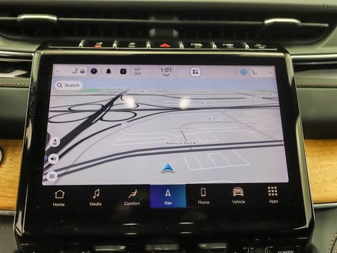 Used 2023 Jeep Grand Cherokee L Summit image 16