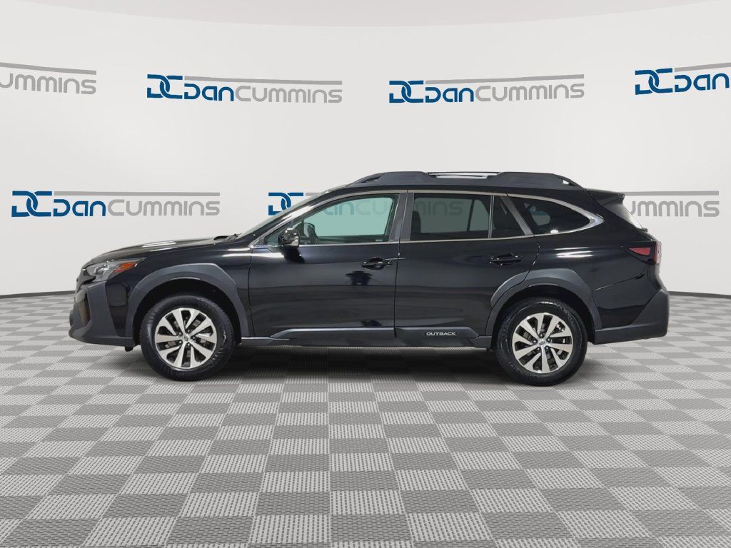 Used 2023 Subaru Outback Premium AWD/4WD image 5