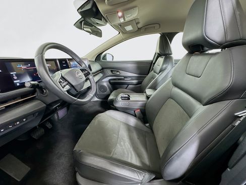 Used 2023 Nissan Ariya FWD image 13