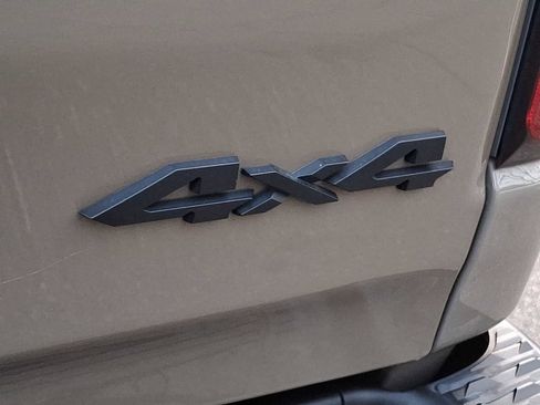 Used 2020 RAM 1500 Big Horn w/ Built-to-serve Edition image 27